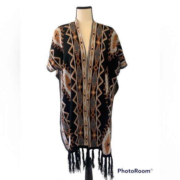 Tribal pattern poncho cardigan sweater - Picture 1 of 7